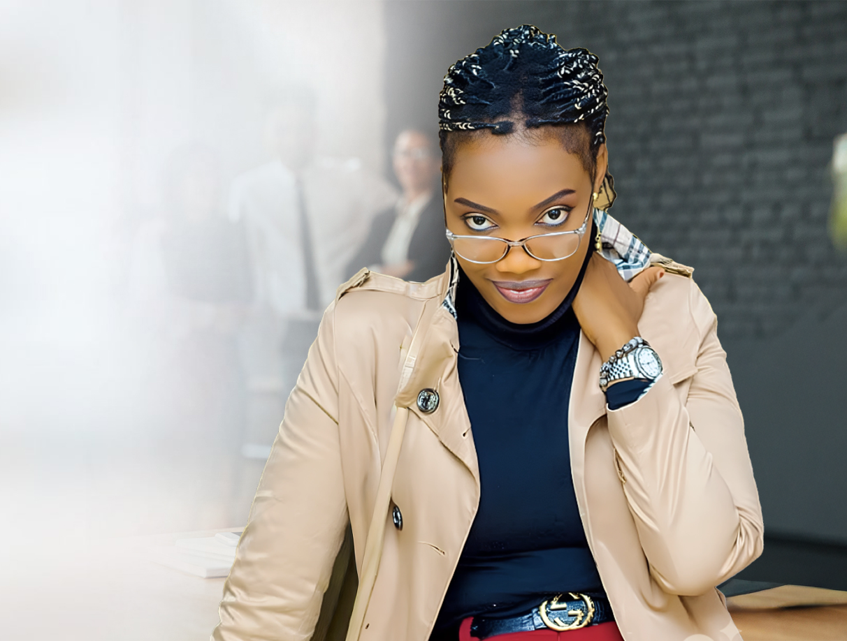 Claudette Nsengimana meeting with a client